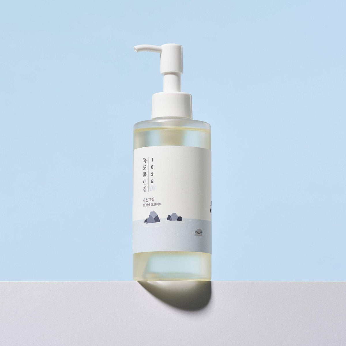 Round Lab 1025 Dokdo Cleansing oil 200ml — official product image 2