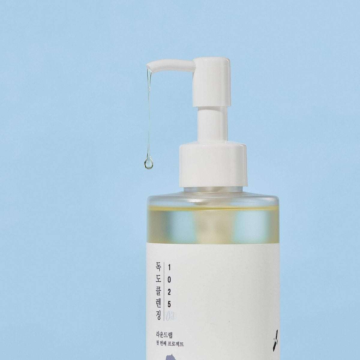 Round Lab 1025 Dokdo Cleansing oil 200ml — official product image 8