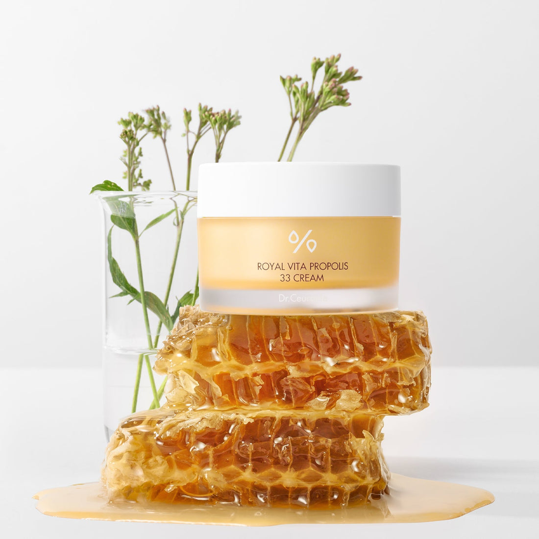 Dr.Ceuracle Royal Vita Propolis 33 Cream 50ml — Dr.Ceuracle product image 1