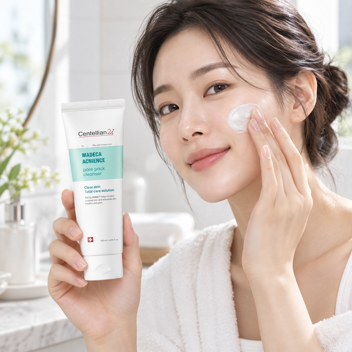 Centellian24 Madeca Acnience Pore Pack Cleanser applied to cheek in a premium skincare routine